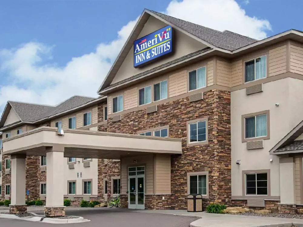 AmeriVu Inn and Suites - Chisago City hotel hero