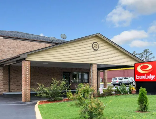 Econo Lodge Weldon - Roanoke Rapids hotel detail image 1