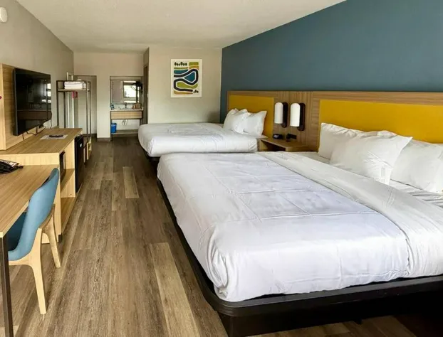 Park Inn by Radisson, Weldon - Roanoke Rapids hotel detail image 2