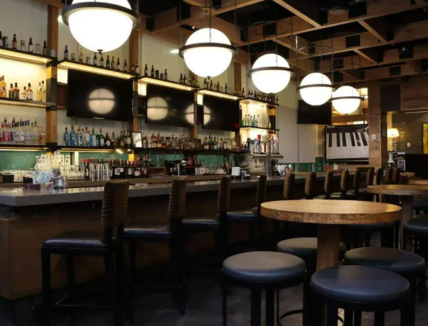 Doubletree By Hilton Reading hotel detail image 2