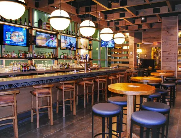 Doubletree By Hilton Reading hotel detail image 1