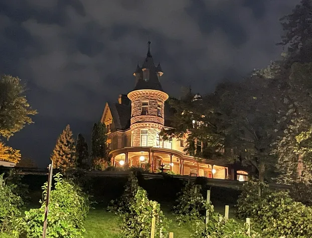 Henderson Castle Inn hotel detail image 2