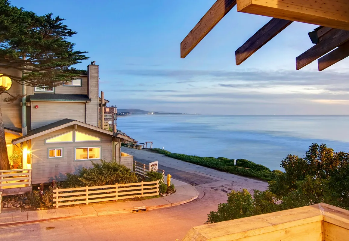 Cypress Inn On Miramar Beach hotel hero