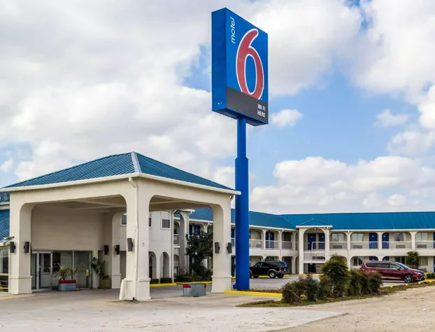Motel 6 Seguin, TX hotel detail image 2
