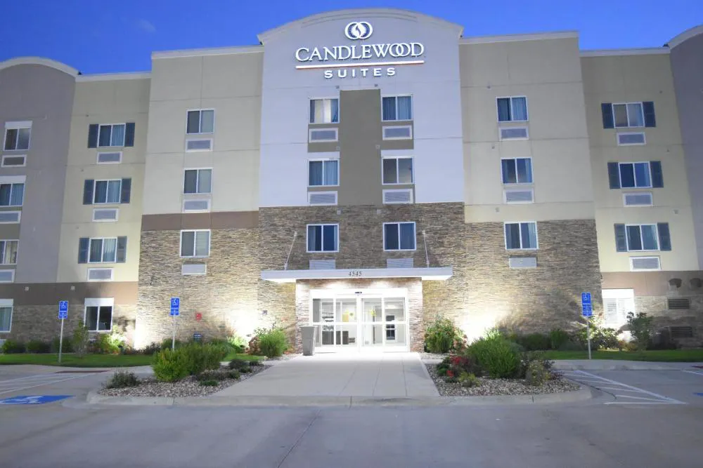 Candlewood Suites Kansas City - Independence by IHG hotel hero