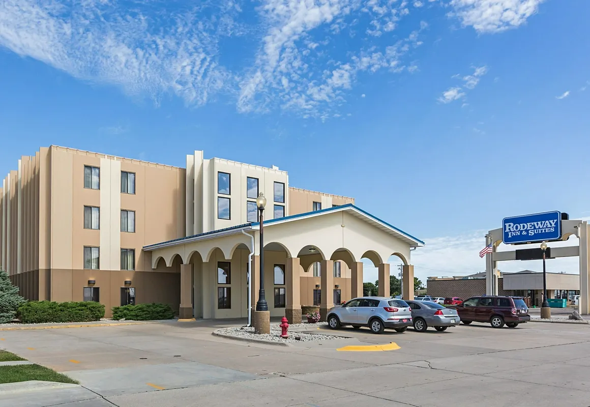 Rodeway Inn hotel hero