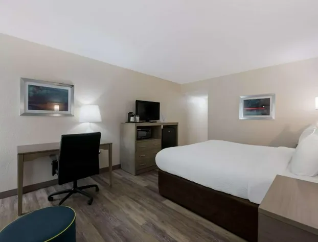 Best Western Hampton Coliseum Inn hotel detail image 1
