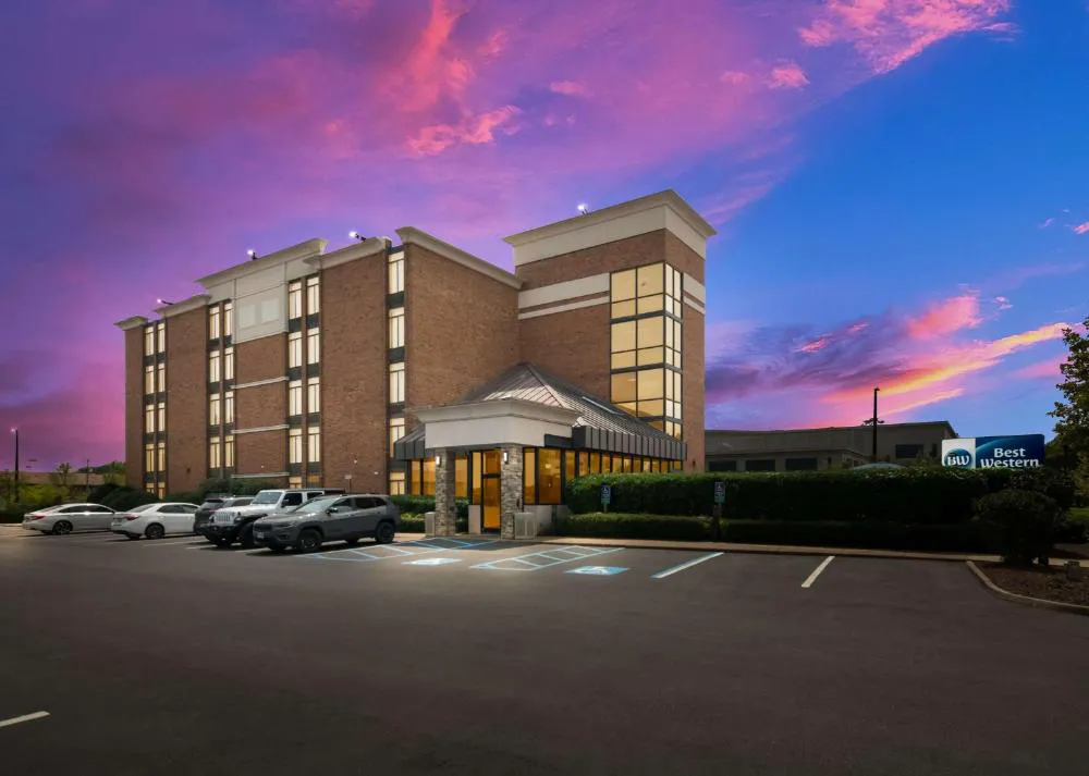 Best Western Hampton Coliseum Inn hotel hero