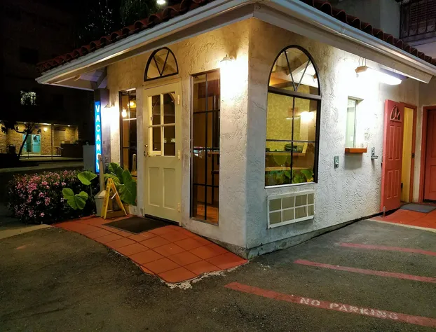 Travel Time Motel hotel detail image 1