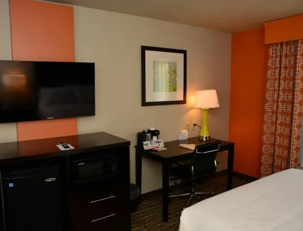 Holiday Inn Express & Suites Houston NW - Tomball Area by IHG hotel detail image 1
