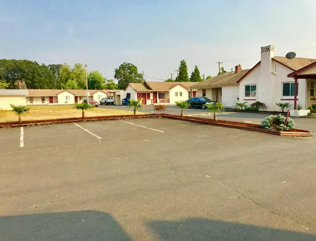 Travelers Inn Motel hotel detail image 3