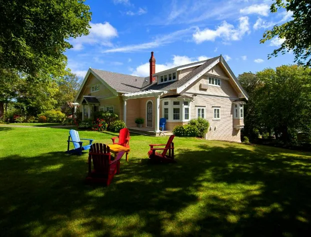 Leaside Manor by The Leaside Group hotel detail image 1