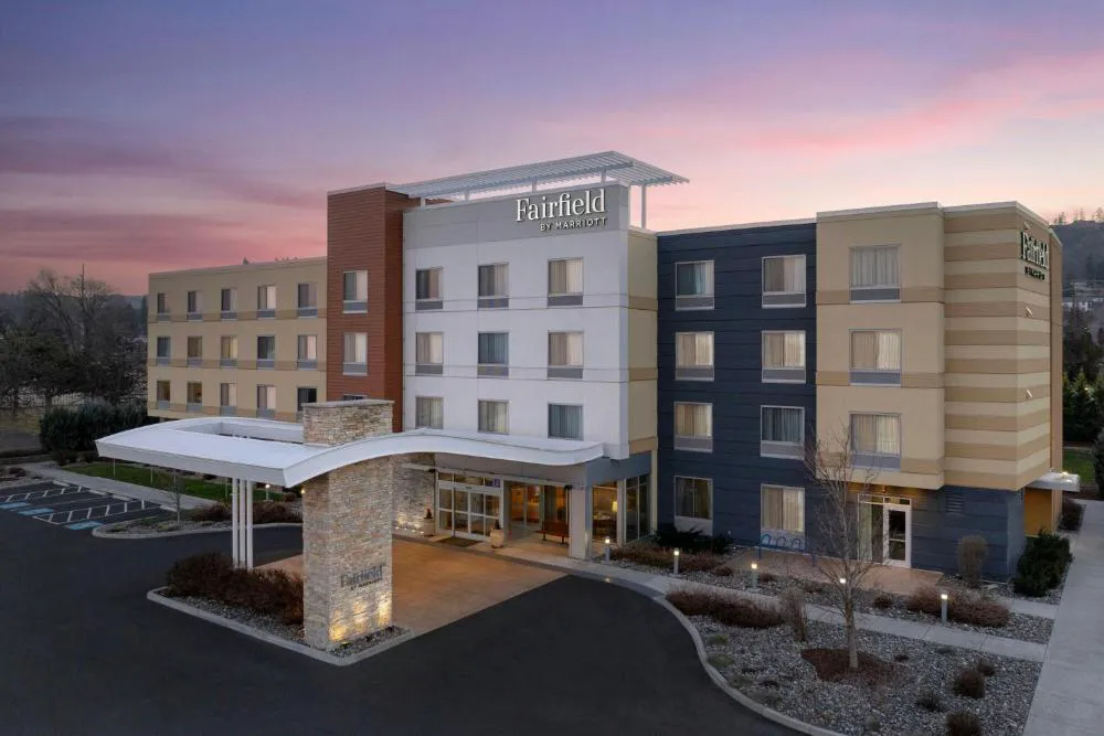 Fairfield Inn & Suites The Dalles hotel hero