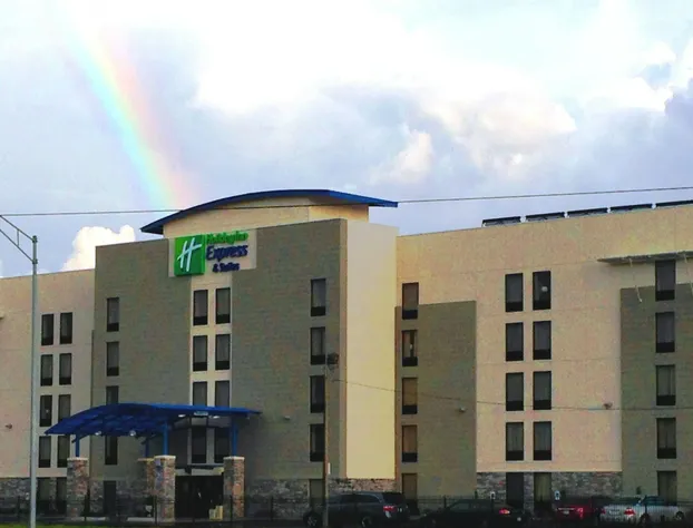 Holiday Inn Express & Suites Jackson Downtown - Coliseum by IHG hotel detail image 4