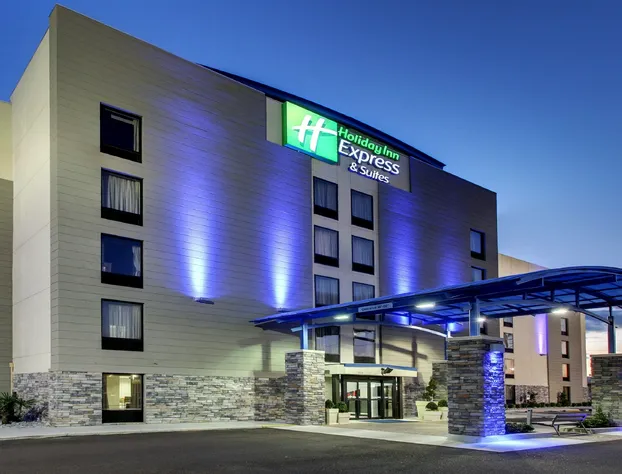 Holiday Inn Express & Suites Jackson Downtown - Coliseum by IHG hotel detail image 3