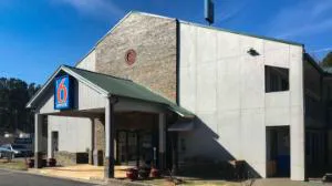 Motel 6 Cartersville, GA hotel detail image 1