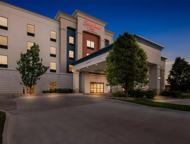 Hampton Inn Omaha/West Dodge Road (Old Mill) hotel detail image 1