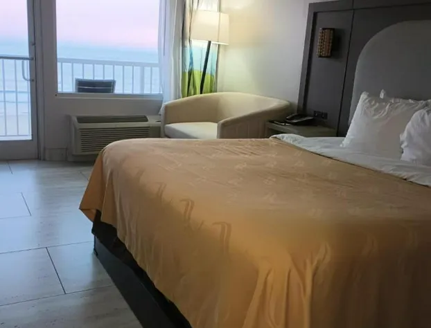 Spark by Hilton Virginia Beach Oceanfront hotel detail image 2