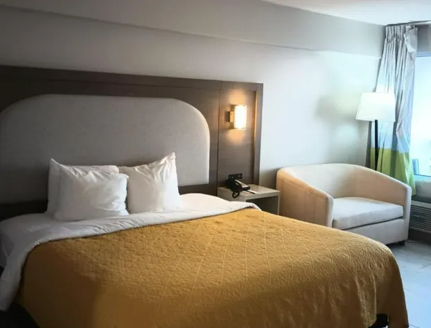 Spark by Hilton Virginia Beach Oceanfront hotel detail image 3