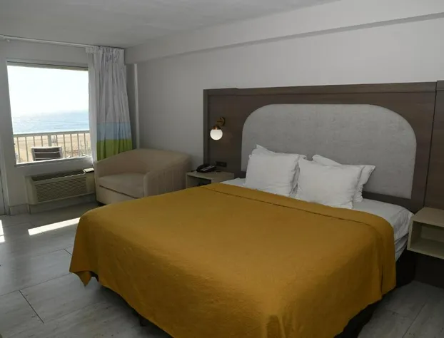 Spark by Hilton Virginia Beach Oceanfront hotel detail image 2