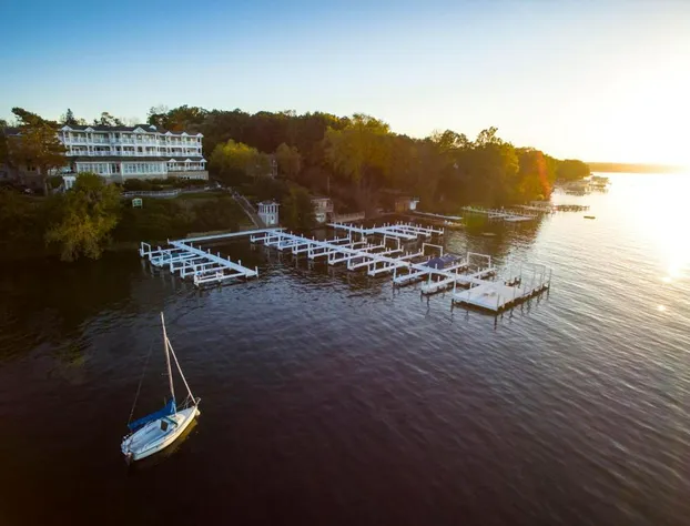 The Geneva Inn hotel detail image 4