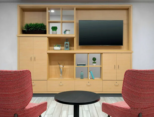 Home2 Suites by Hilton Buffalo Airport / Galleria Mall hotel detail image 3