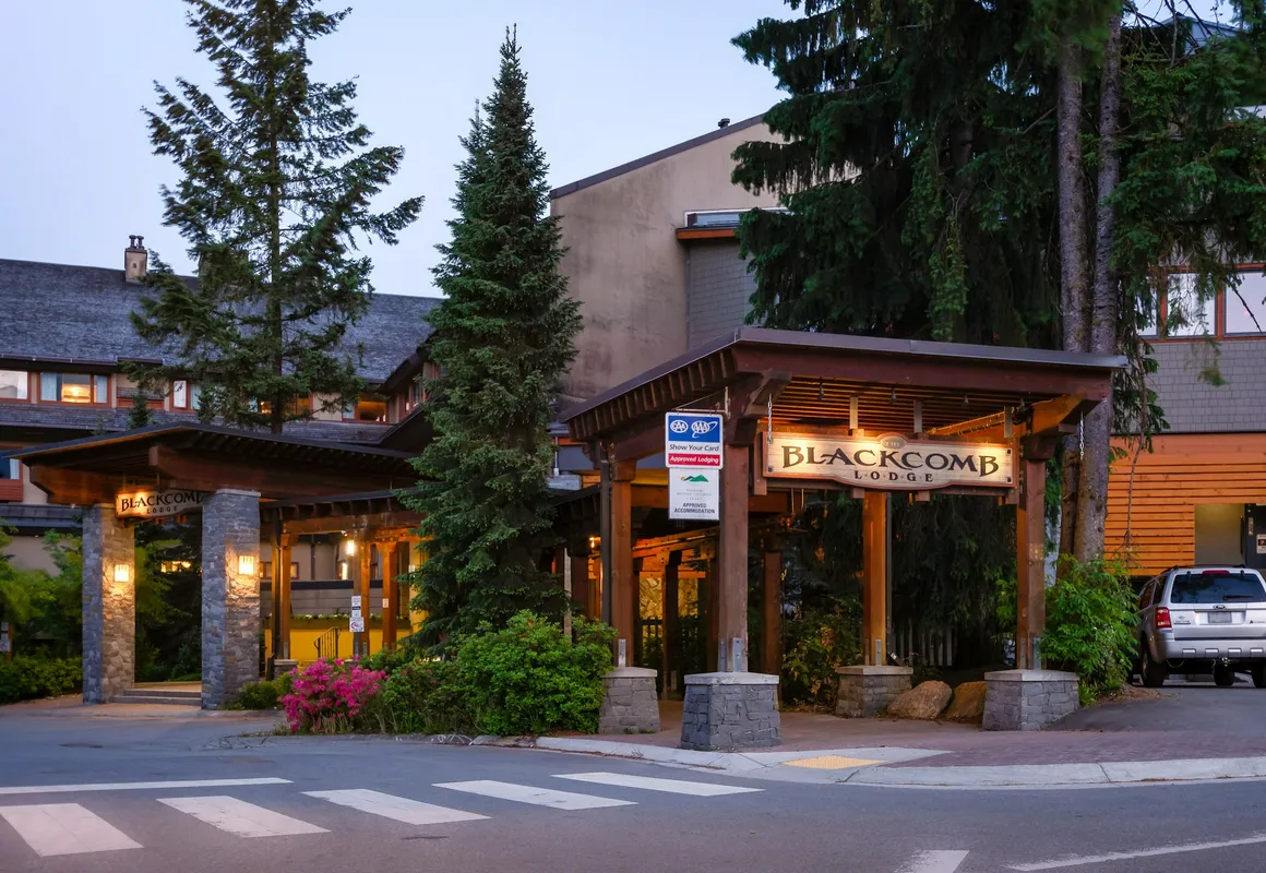 Blackcomb Lodge hotel hero