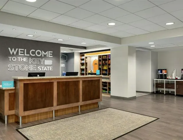 Hampton Inn & Suites Pittsburgh/Harmarville hotel detail image 4