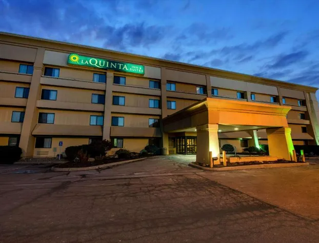 La Quinta Inn & Suites by Wyndham Mansfield OH hotel detail image 2