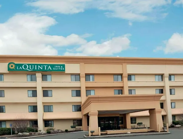 La Quinta Inn & Suites by Wyndham Mansfield OH hotel detail image 3