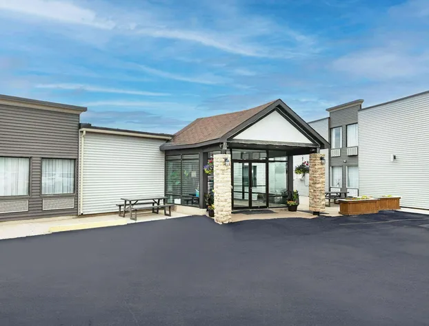 Travelodge by Wyndham Miramichi New Brunswick hotel detail image 1