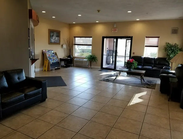 Super 8 by Wyndham Bellingham Airport/Ferndale hotel detail image 2