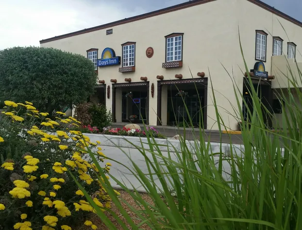 Days Inn by Wyndham Santa Fe New Mexico hotel detail image 1