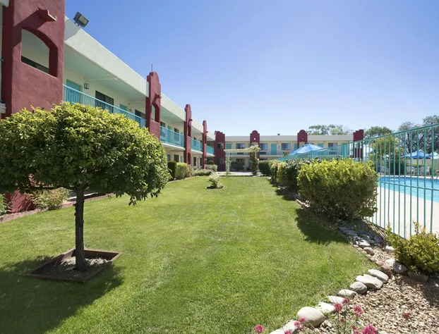 Days Inn by Wyndham Santa Fe New Mexico hotel detail image 2