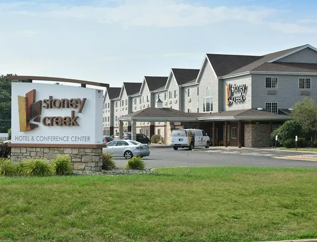 Cedar Creek Hotel Wausau - Rothschild hotel detail image 2