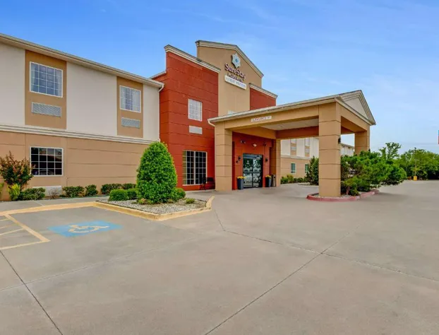 SureStay Plus Hotel by Best Western Owasso Tulsa North hotel detail image 1