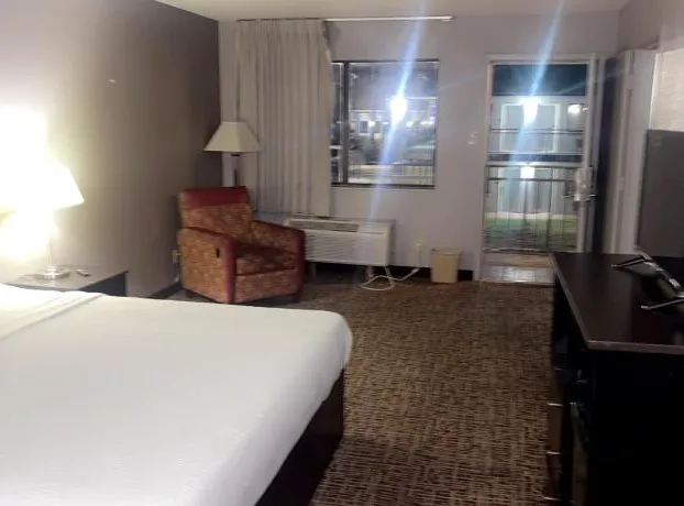 Americas Best Value Inn Brinkley hotel detail image 3