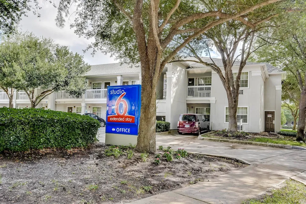 Studio 6 Houston, TX - Hobby South hotel hero