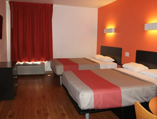 Motel 6 Rosenberg, TX hotel detail image 3