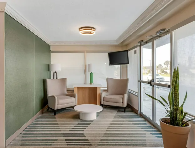 Comfort Inn & Suites Ormond Beach Oceanfront hotel detail image 4