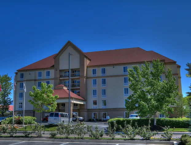 La Quinta Inn & Suites by Wyndham Pigeon Forge hotel detail image 1