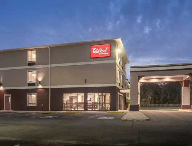 Red Roof Inn & Suites Biloxi - Ocean Springs hotel detail image 2