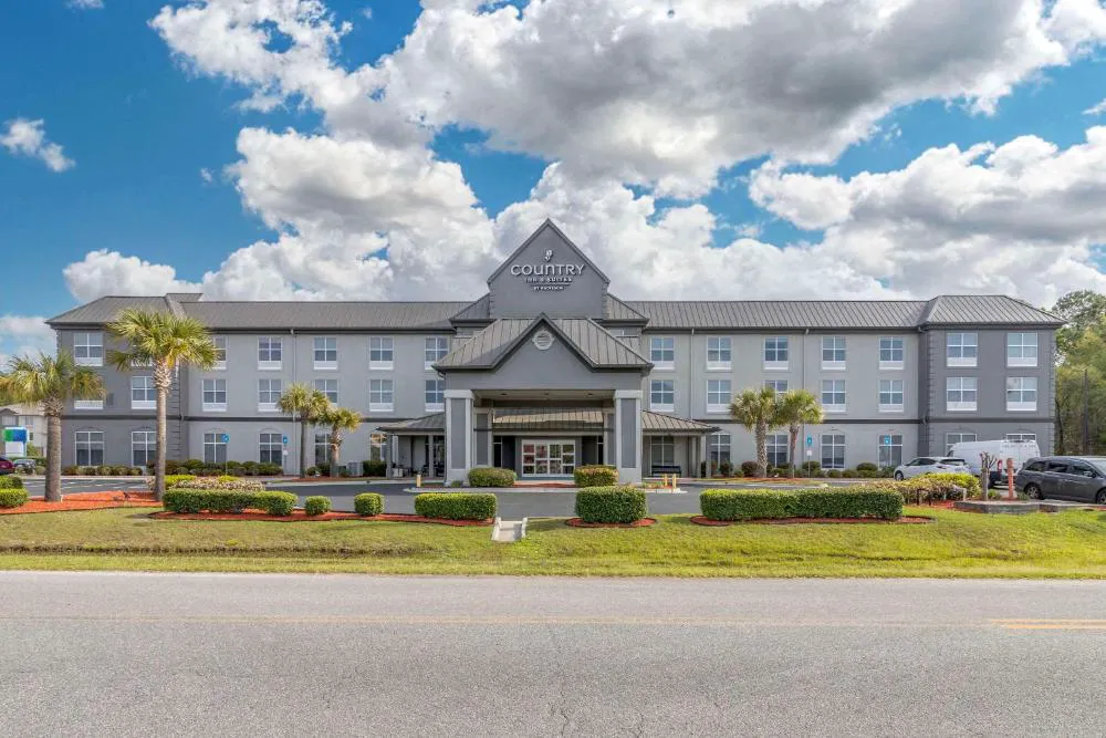 Country Inn & Suites by Radisson, Savannah Airport, GA hotel hero