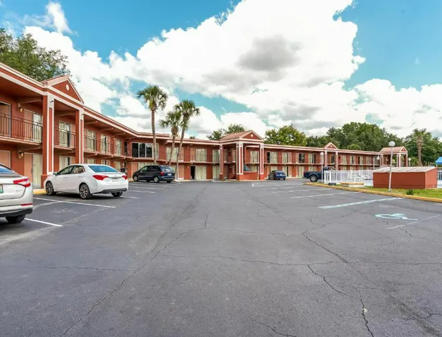 OYO Hotel Mustang Silverspring FL hotel detail image 4