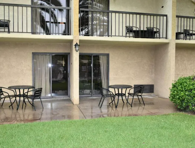 Ontario Airport Inn hotel detail image 4