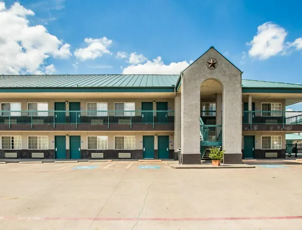 Americas Best Value Inn Ft. Worth hotel detail image 3
