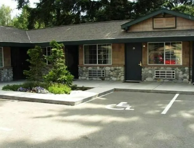 Poulsbo Inn & Suites hotel detail image 1