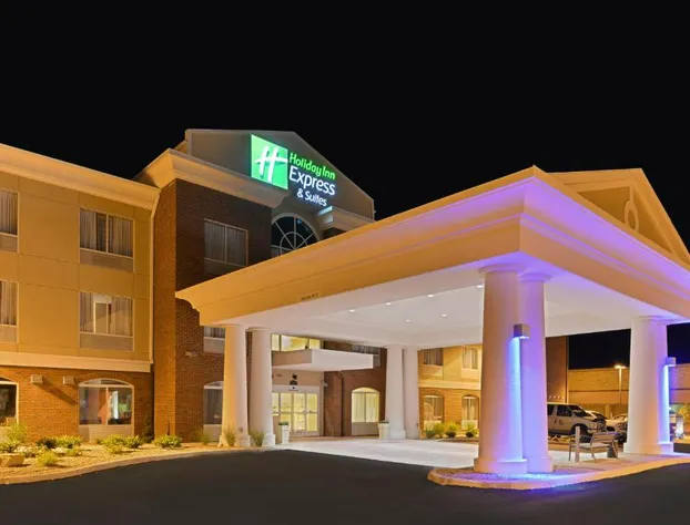 Holiday Inn Express & Suites New Martinsville by IHG hotel detail image 3