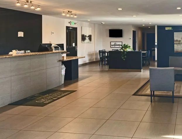 Quality Inn & Suites near Downtown Bakersfield hotel detail image 3