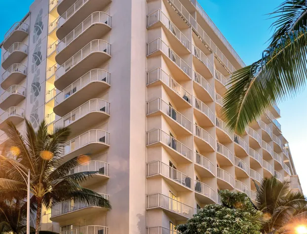 Club Wyndham at Waikiki Beach Walk hotel detail image 1